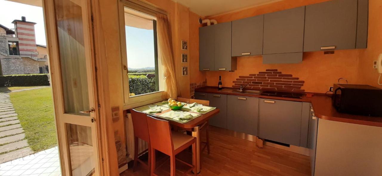 Holiday House Sole Salò Eksteriør billede