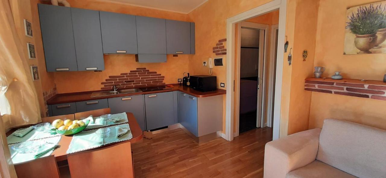 Holiday House Sole Salò Eksteriør billede